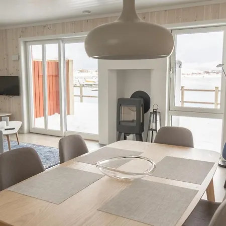 Brand New Nappstraumen Seaview Cabin Holiday home *